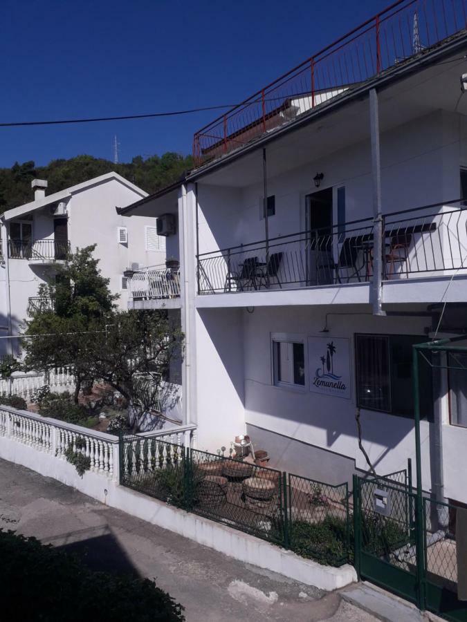 Zemunella Guest House Herceg Novi Eksteriør bilde